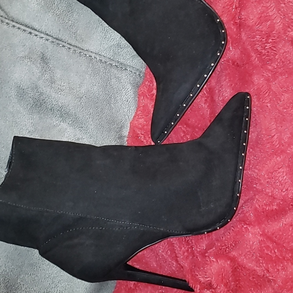 Big heeled booties--ships today before 3!!!